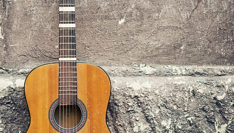 En gammal gitarr